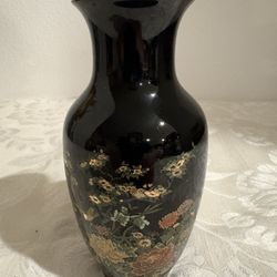 Vtg Japanese 6" Floral Porcelain Black Vase Gold Edge & Flowers w/ Gold Accents