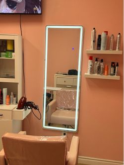 Wall mirror with lights