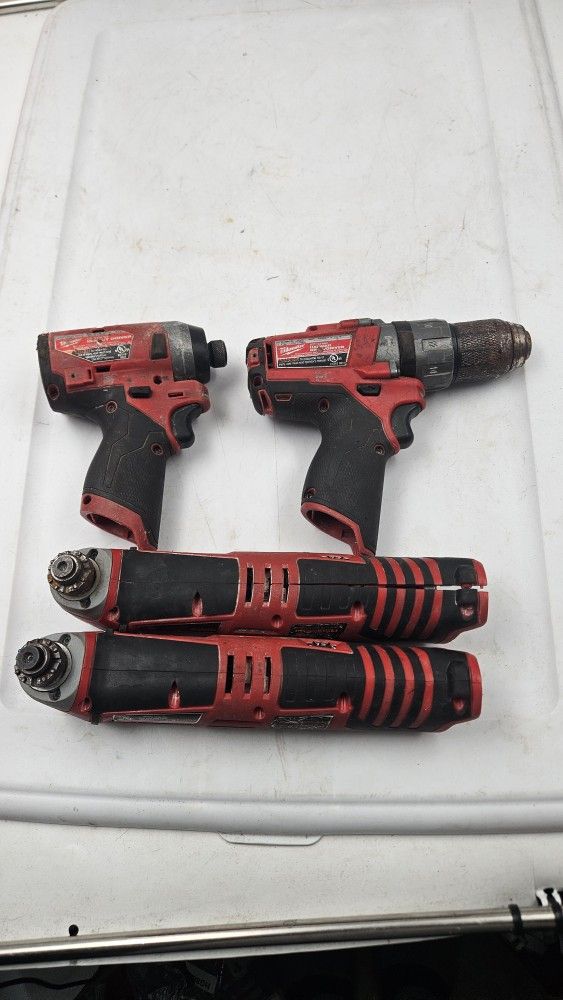 Milwaukee 4-Tool Repair Kit Turns On But Makes Noise