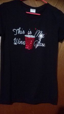 Size Small Wine Glass Shirt