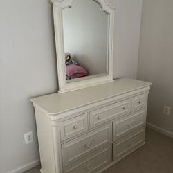 Bedroom Set White Wood 