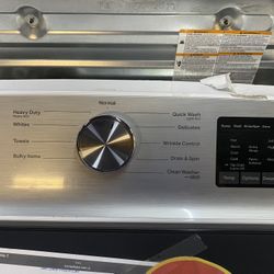 White Top Load Washing Machine 