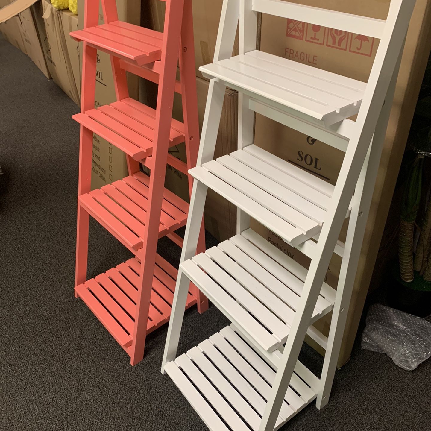 Ladder Shelf | Leaning Bookshelf Plant Shelf