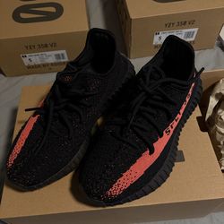 Yeezy Boost 350 V2