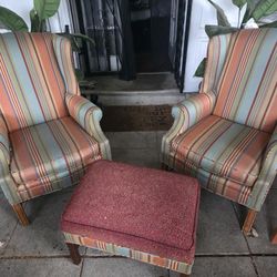 Set Of Chairs And Ottoman 