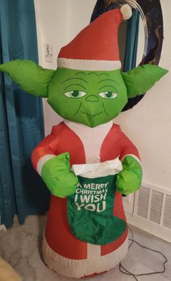 Yoda Christmas Blow Up Decor