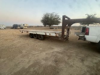 Tilt trailer