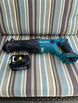 Makita saw with battery !!