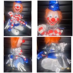 Spirit Halloween Poltergeist 39” Clown Doll/Plush (NWT)