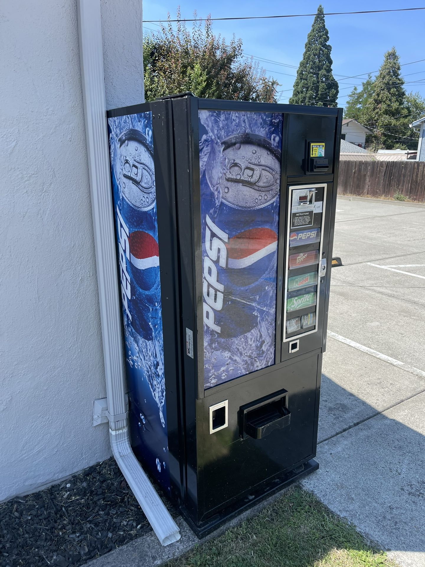Pepsi Vending Machine