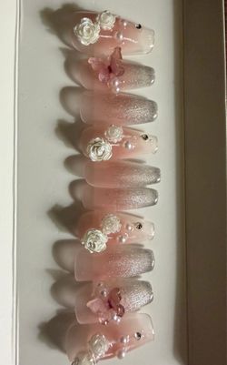 Bougie Nails on a Budget: Press on  Nails $8 or 5 pairs for $35