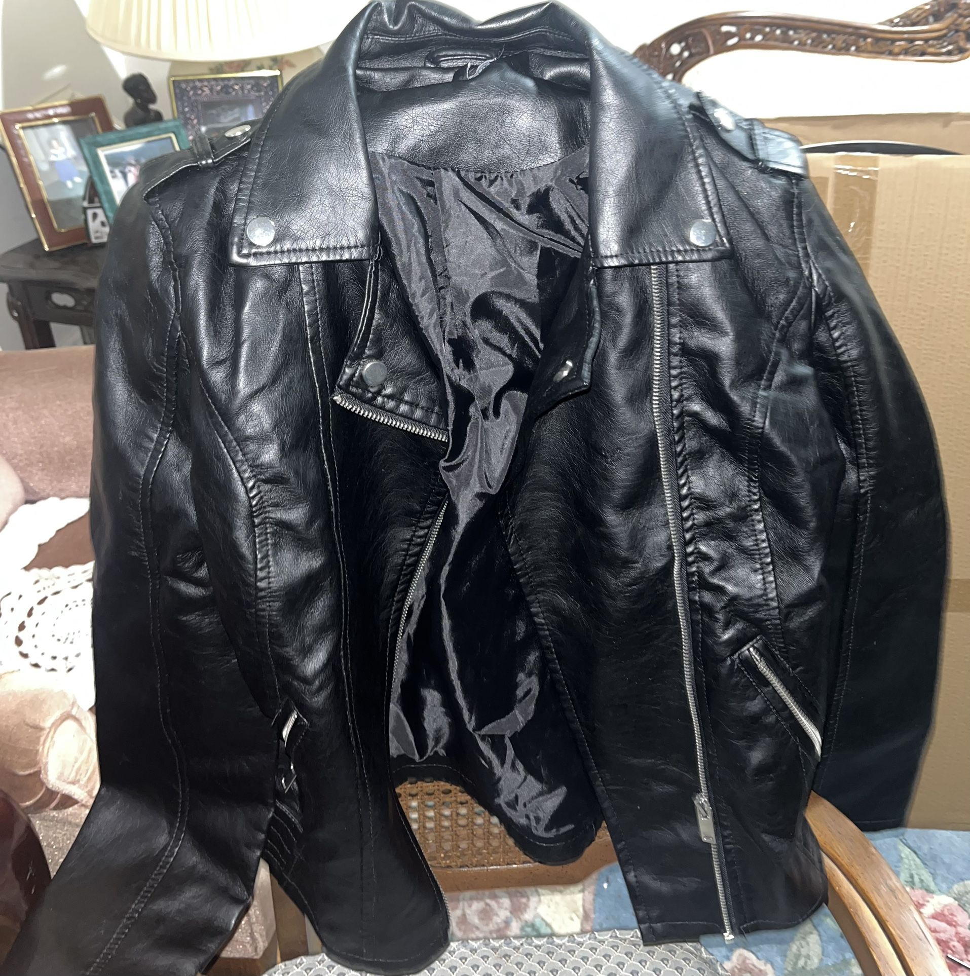 Women’s leather Jacket