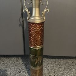 Floor Vase 33 “ Tall, Used, In  Great Condition, No Holds, Trades Of Deliveries, PU Same Day.  
