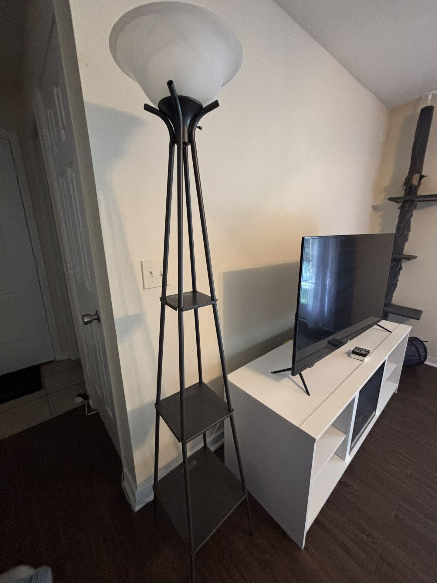 Lamp With Shelves