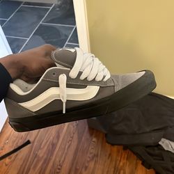 Vans Knu Skool 9-9.5