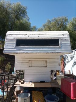 Truck bed camper no jacks