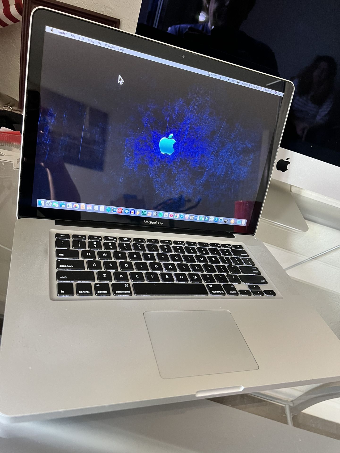 15” MacBook Pro DJ