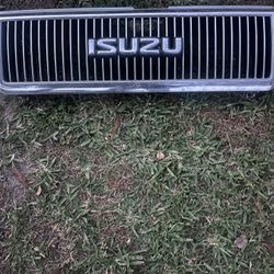 Isuzu Trooper grill