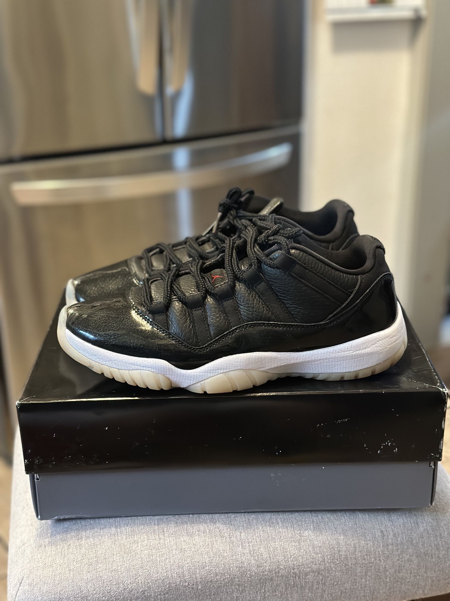 Jordan 11 72-10 Size 10