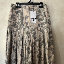 Sara Pleated Skirt 