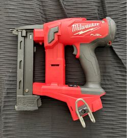 Milwaukee Fuel 18GA Narrow Crown Stapler