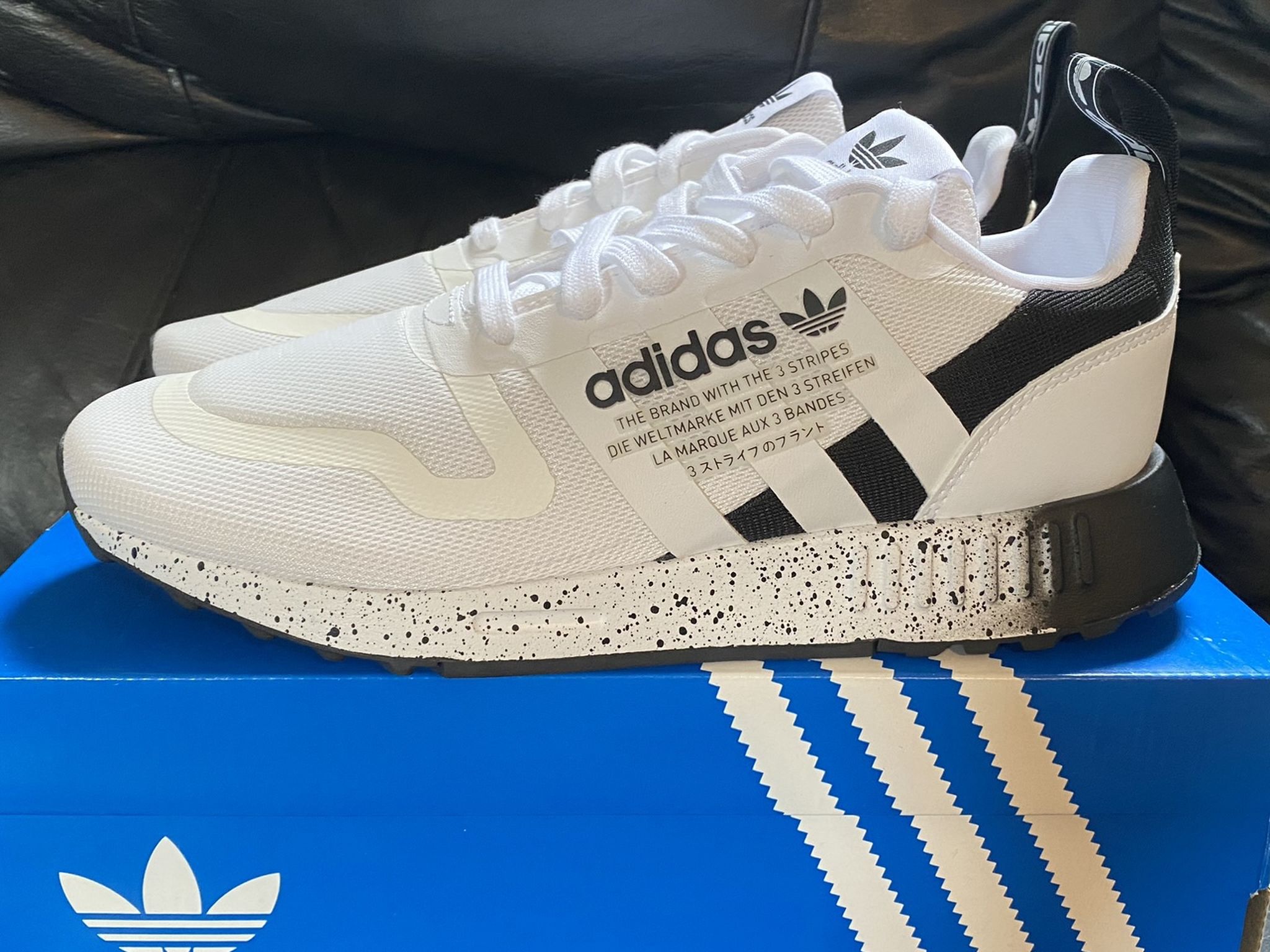 NEW ADIDAS YOUTH 7