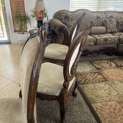 8 sillas de buena calidad