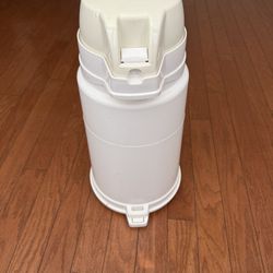 Diaper Trash Can