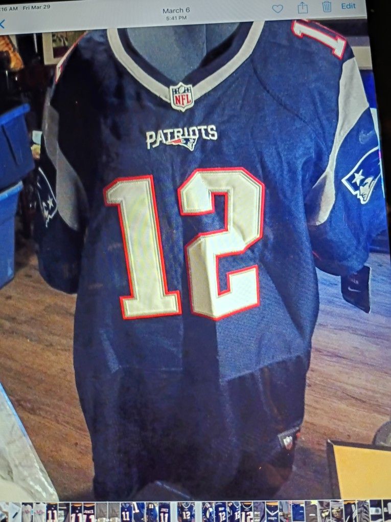 NIKE NFL APPAREL NEW ENGLAND PATRIOTS " TOM BRADY" #12 SIZE 56
