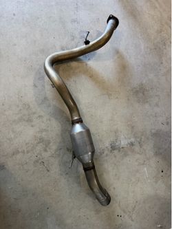 2025 Toyota Tundra OEM exhaust/backpipe section for sale
