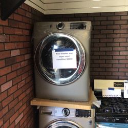 New Brown GE Front Load  Electric Washer/ Dryer Set 