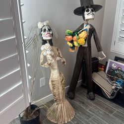 Dia De los Muertos Bride and Groom.