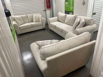 Free Delivery - Beautiful Living Spaces Couch Set