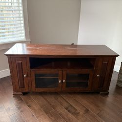 **Sturdy 60” Solid Wood TV Stand – Vented Cabinets & Storage Drawers*