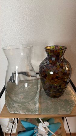 2 flower vase 26” , 2 for $20