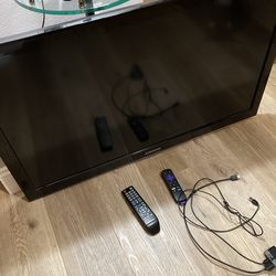 Samsung Tv with Roku and Remotes