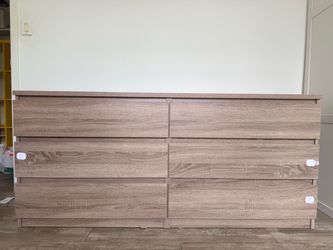 6-Drawer Wood Dresser – Brown