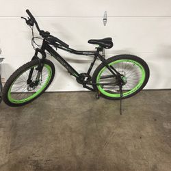 Genesis 27.5” RCT Men’s Mountain Bike (Black/Gre