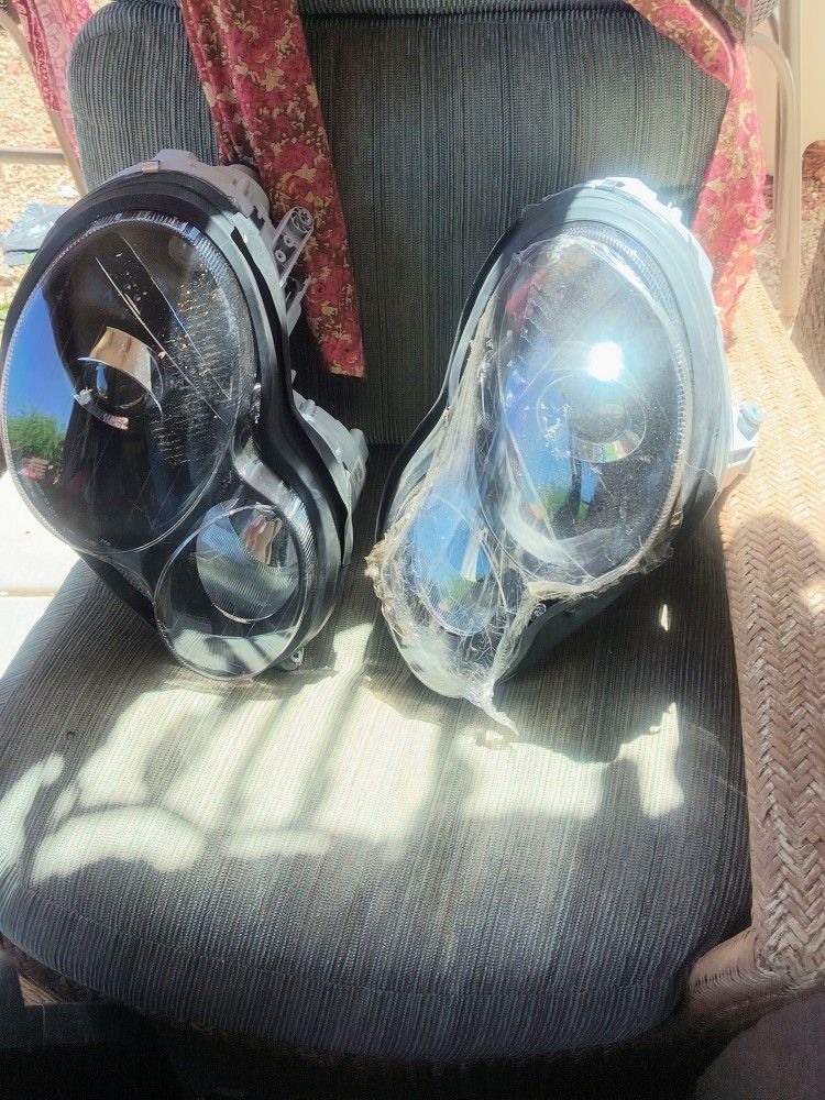 Mercedes Benz C Class Front Headlights