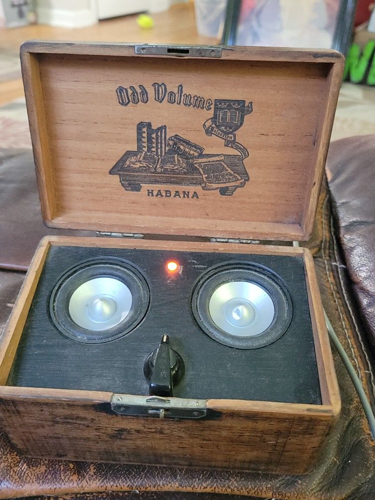Vintage Handmade BLUETOOTH Speaker- Vintage Cigar Box