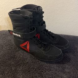 Mens Size 8.5 Reebok Boxing hightop Shoes 