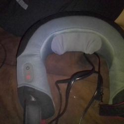 Neck Massage/Heat Pillow