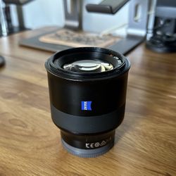 Sony 85mm f/1.8 ZEISS BATIS Prime Lens