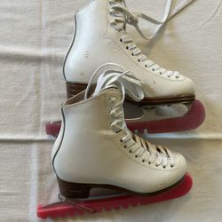Size 2 Ice skates