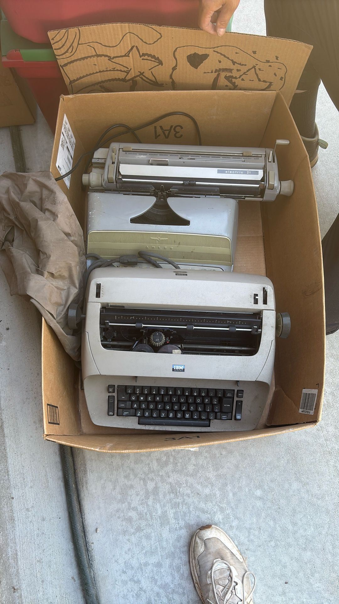 Electric Typewrites