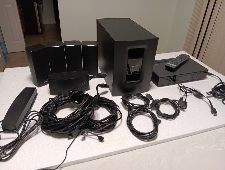 BOSE SOUNDTOUCH 520 HOME THEATER SYSTEM WIRELESS SUBWOOFER 