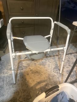 Guardian Bariatric Extra-Wide Folding Commode – 650 lb Capacity