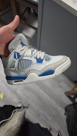 Nike Air Jordan 4 Retro