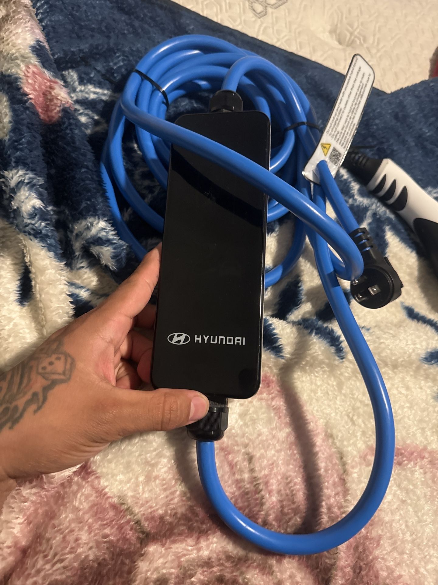 Hyundai portable EV charging cable 91670-k4020