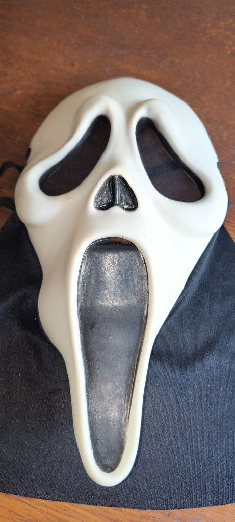 Vintage Scream Ghost Mask